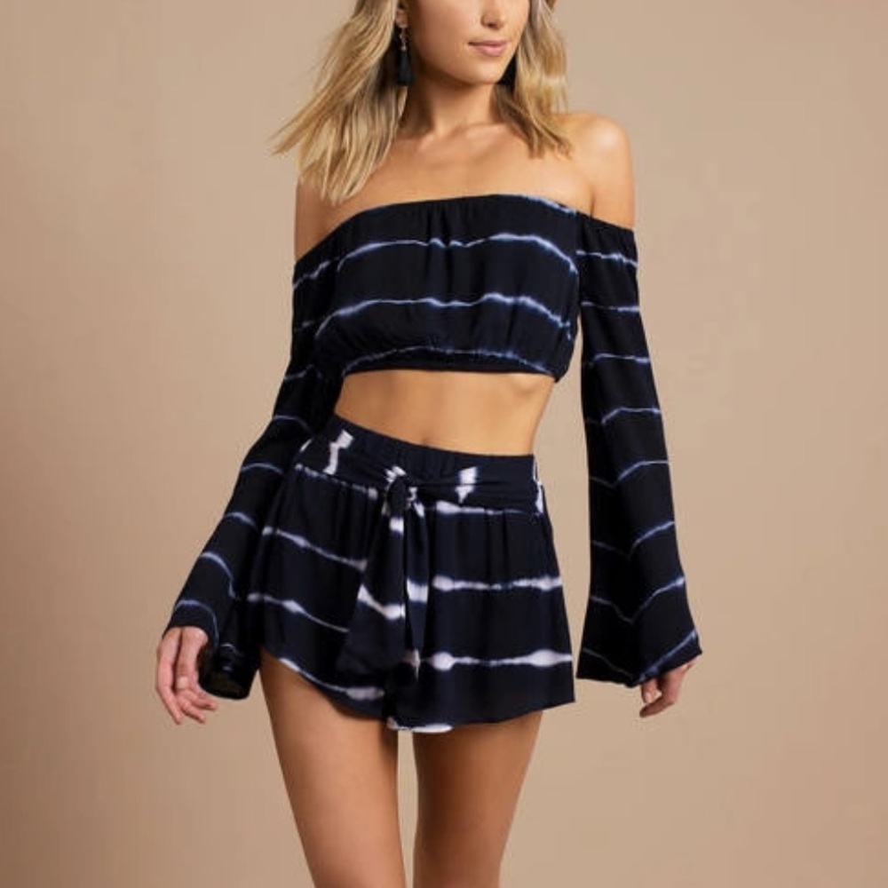 FAITH BLUE OFF SHOULDER CROP TOP - TOBI